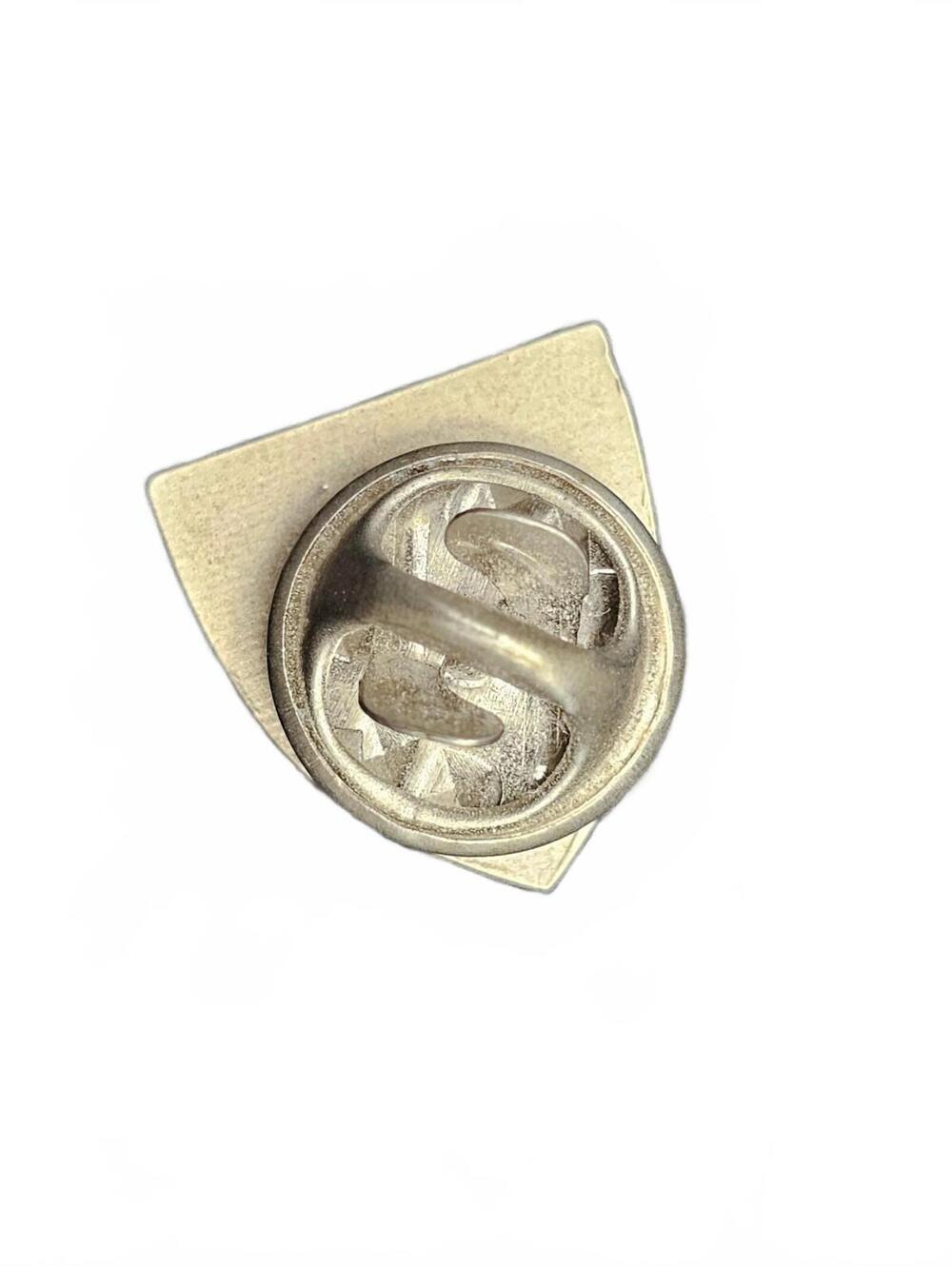 Triangular 3C Pin - Picture 2 of 3